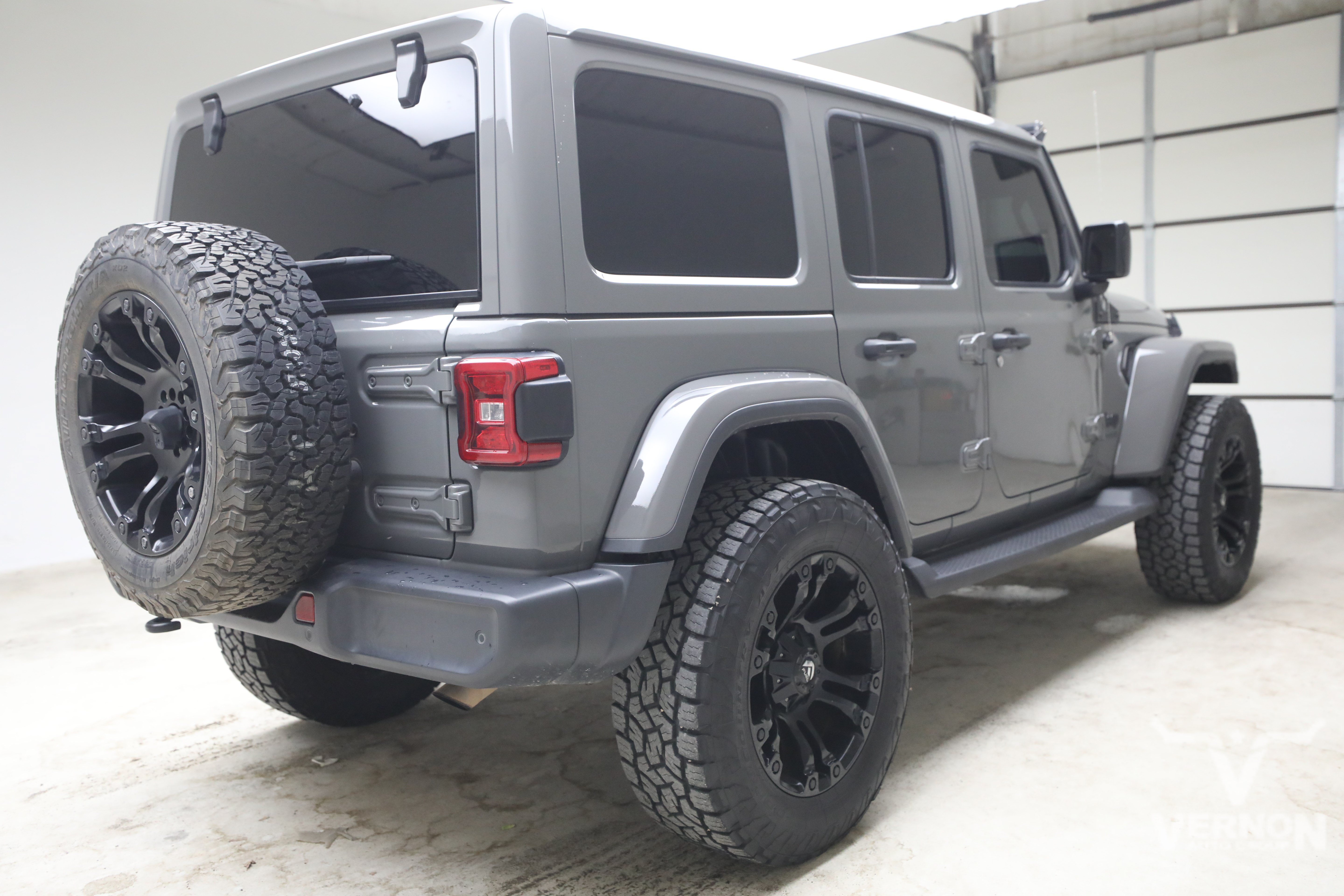 Used 2020 Jeep Wrangler Unlimited Sahara AWD/4WD image 5