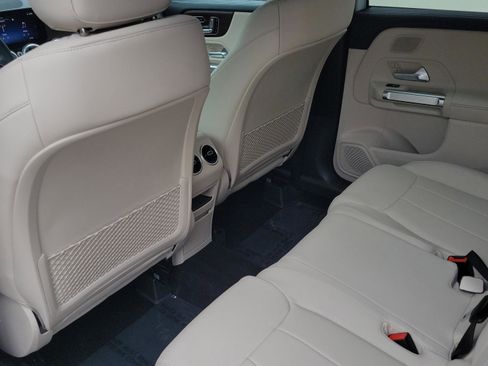 Certified 2026 Mercedes-Benz GLB 250 image 10