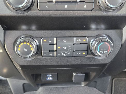 Used 2021 Ford F250 XLT AWD/4WD image 17