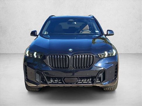 Used 2026 BMW X5 xDrive40i w/ M Sport Package image 2