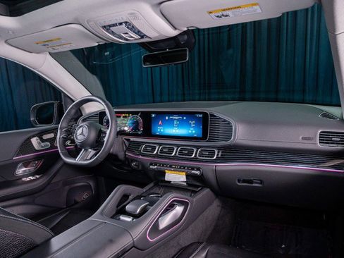 New 2026 Mercedes-Benz GLS 450 4MATIC image 4