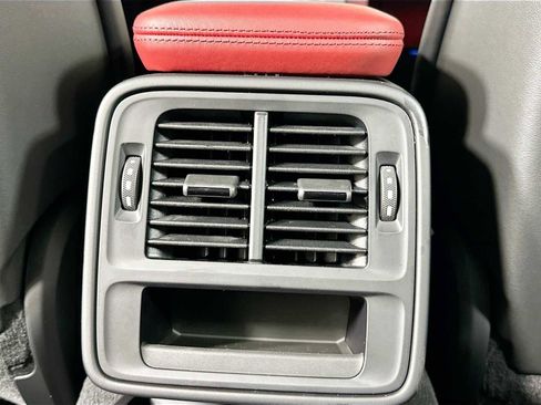 Used 2025 Porsche Taycan image 25