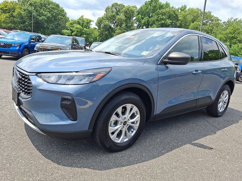 Certified 2023 Ford Escape Active w/ Tech Pack #1 AWD/4WD image 5