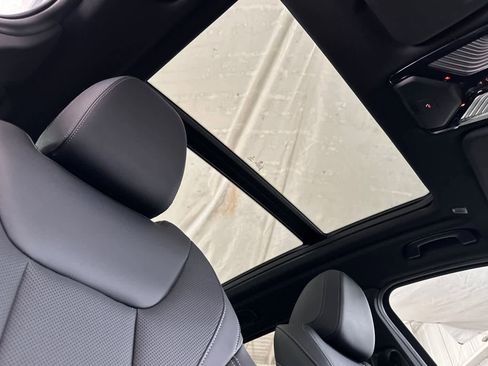 Used 2023 BMW X3 sDrive30i w/ M Sport Package image 17