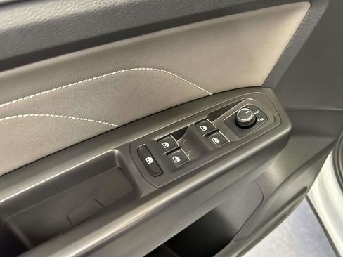 Used 2022 Volkswagen Atlas SE FWD image 18