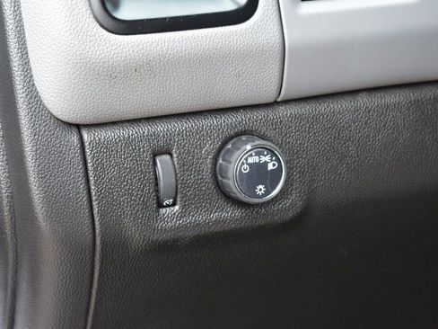 Used 2020 Chevrolet Colorado W/T RWD image 25