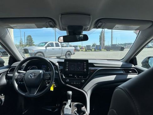 Used 2024 Toyota Camry SE FWD image 24