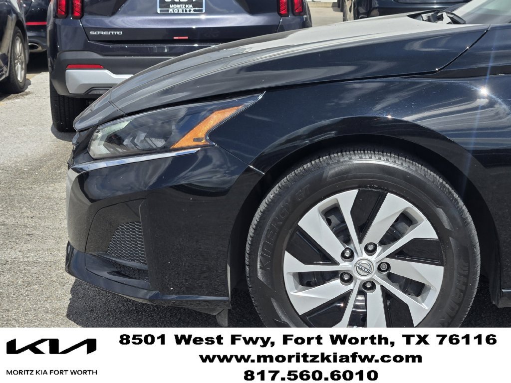 Used 2025 Nissan Altima 2.5 S FWD image 8