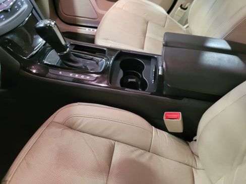 Used 2015 Lincoln MKS AWD w/ Equipment Group 101A image 26