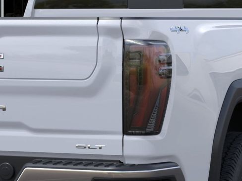 New 2026 GMC Sierra 2500 SLT w/ Texas SLT Premium Package AWD/4WD image 11