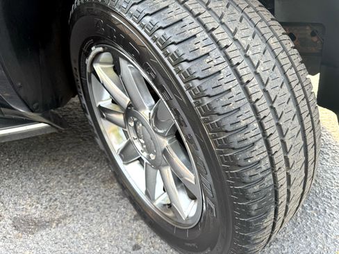 Used 2012 GMC Yukon Denali image 27