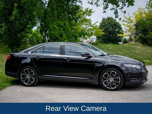 Used 2013 Ford Taurus SHO AWD/4WD image 4