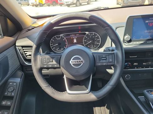 Used 2021 Nissan Rogue S FWD image 23