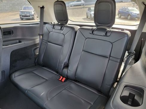 New 2026 Lincoln Aviator AWD image 21