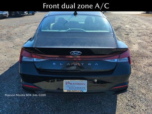 Used 2023 Hyundai Elantra SEL w/ Convenience Package image 5