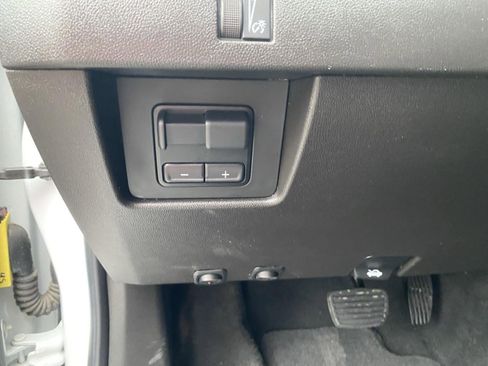 Used 2025 GMC Canyon Elevation AWD/4WD image 27