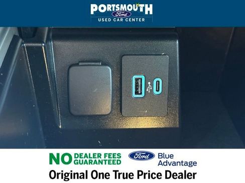 Used 2022 Ford Explorer XLT w/ Equipment Group 202A image 14