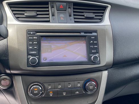 Used 2013 Nissan Sentra SV w/ Premium Pkg FWD image 17