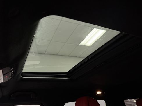 Used 2024 Mercedes-Benz G 550 image 24
