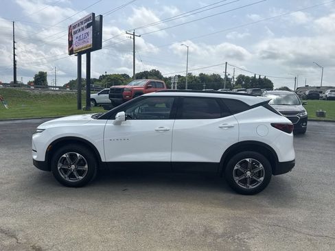 Used 2024 Chevrolet Blazer LT FWD image 11