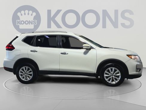 Used 2019 Nissan Rogue S AWD/4WD image 12