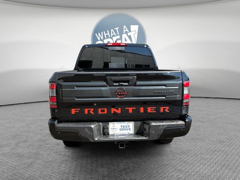 Used 2025 Nissan Frontier PRO-4X w/ Pro Convenience Package AWD/4WD image 5