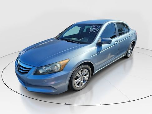 Used 2011 Honda Accord LX-P image 2