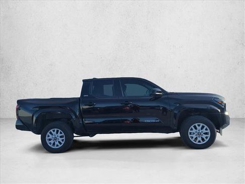 Used 2025 Toyota Tacoma SR5 RWD image 4