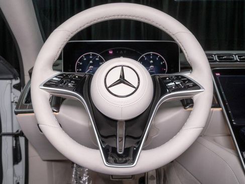 New 2026 Mercedes-Benz Maybach S 580 4MATIC image 21