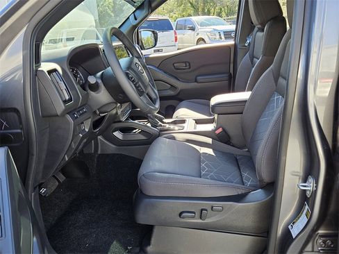 New 2026 Nissan Frontier SV w/ SV Convenience Package image 3