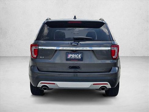 Used 2017 Ford Explorer XLT w/ Equipment Group 201A image 6
