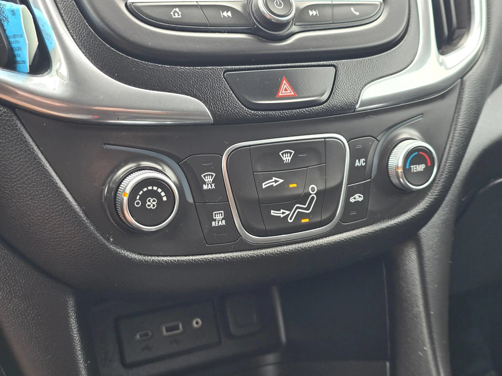 Used 2019 Chevrolet Equinox LT AWD/4WD image 28