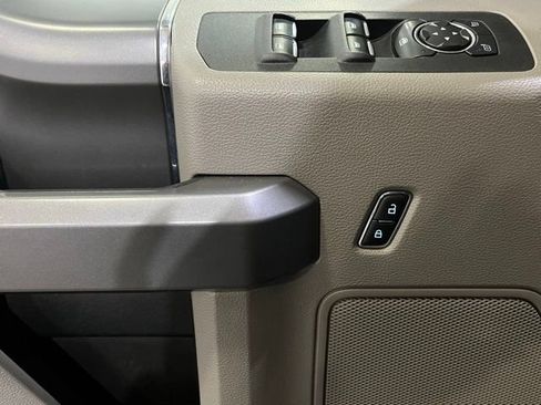 Used 2016 Ford F150 XLT w/ Equipment Group 302A Luxury AWD/4WD image 14