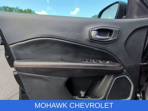Used 2021 Jeep Compass Latitude w/ Convenience Group AWD/4WD image 19