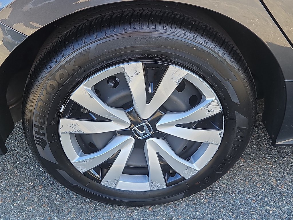 Used 2024 Honda Civic LX image 9