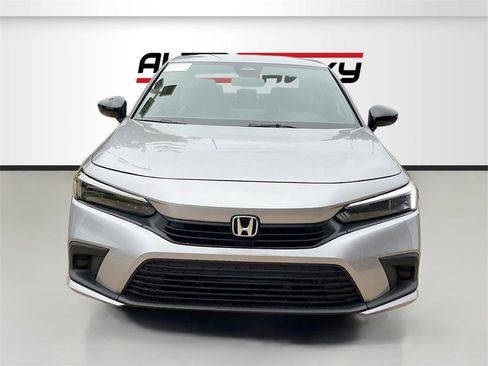 Used 2024 Honda Civic Sport image 2