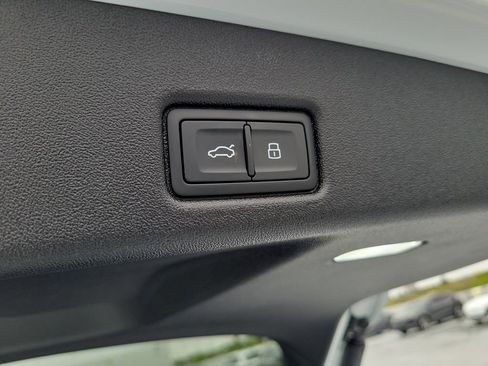 New 2025 Audi Q5 2.0T Premium Plus image 30