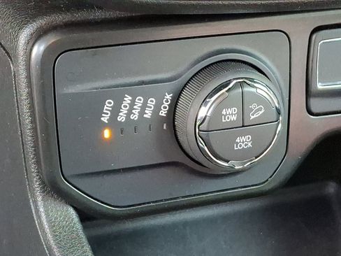 Certified 2023 Jeep Renegade Trailhawk image 24