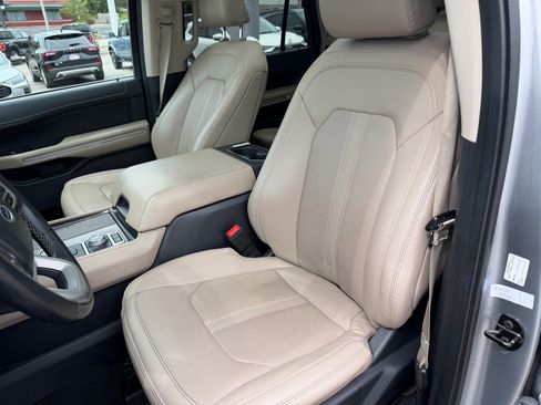 Used 2024 Ford Expedition Limited AWD/4WD image 26