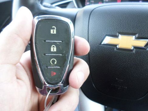 Used 2019 Chevrolet Trax LT w/ LT Convenience Package image 12