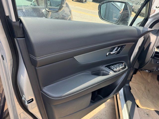 Used 2025 Nissan Murano SL AWD/4WD image 4
