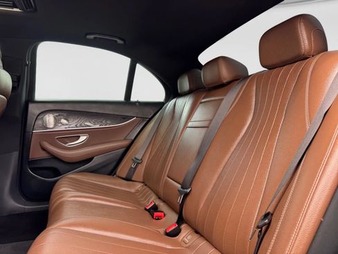 Used 2017 Mercedes-Benz E 300 4MATIC image 17