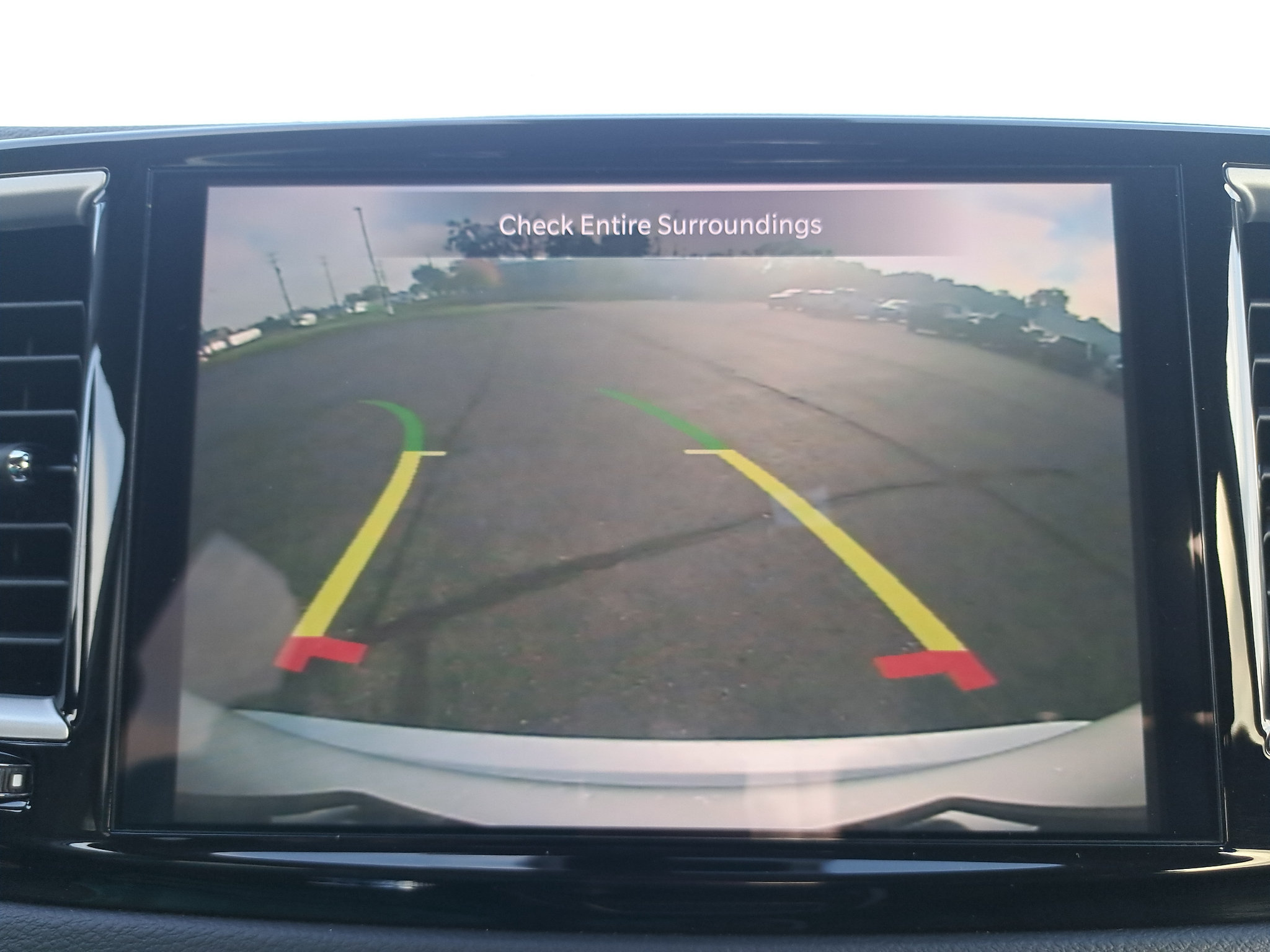 Used 2024 Chrysler Pacifica Touring-L FWD image 25