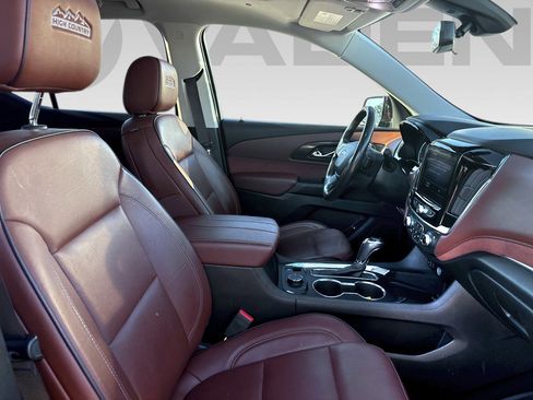 Used 2020 Chevrolet Traverse High Country image 13