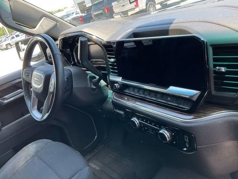 Used 2025 GMC Sierra 1500 Elevation AWD/4WD image 13