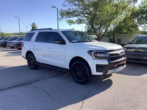 Used 2022 Ford Expedition Timberline AWD/4WD image 2