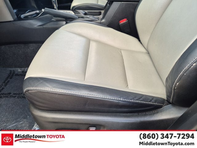 Used 2018 Toyota RAV4 Limited w/ Protection Package AWD/4WD image 15