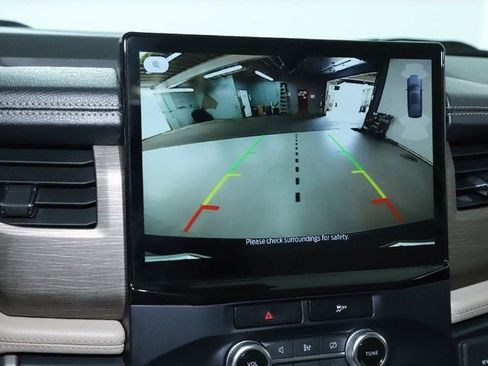 Used 2023 Ford Expedition Limited image 33
