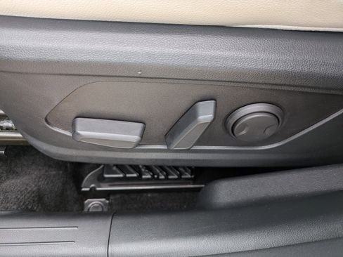 Certified 2023 Hyundai Tucson Limited AWD/4WD image 19