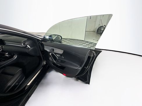 Used 2025 Mercedes-Benz CLA 250 image 31